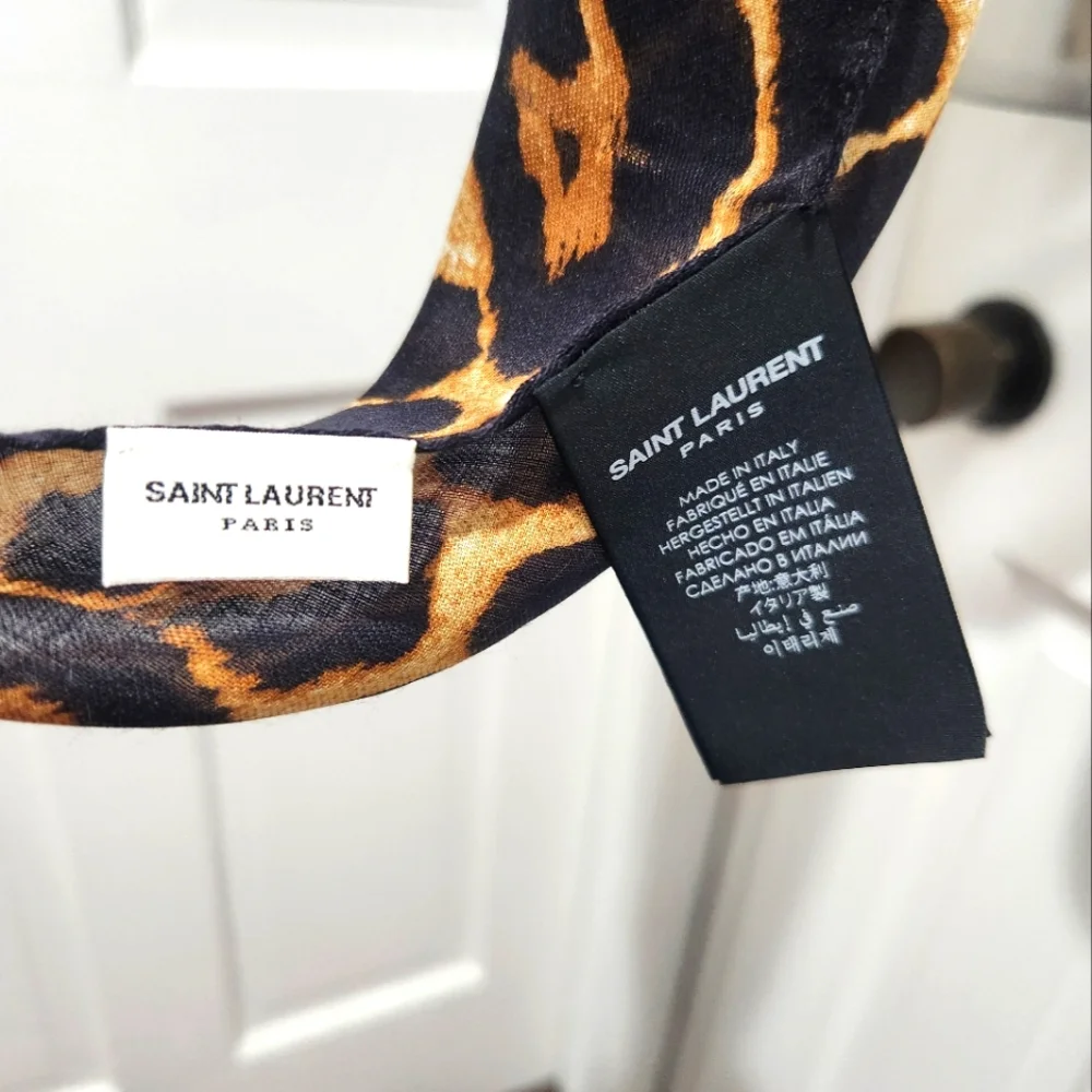 Saint Laurent Leopard Print Scarf - Picture 3 of 6